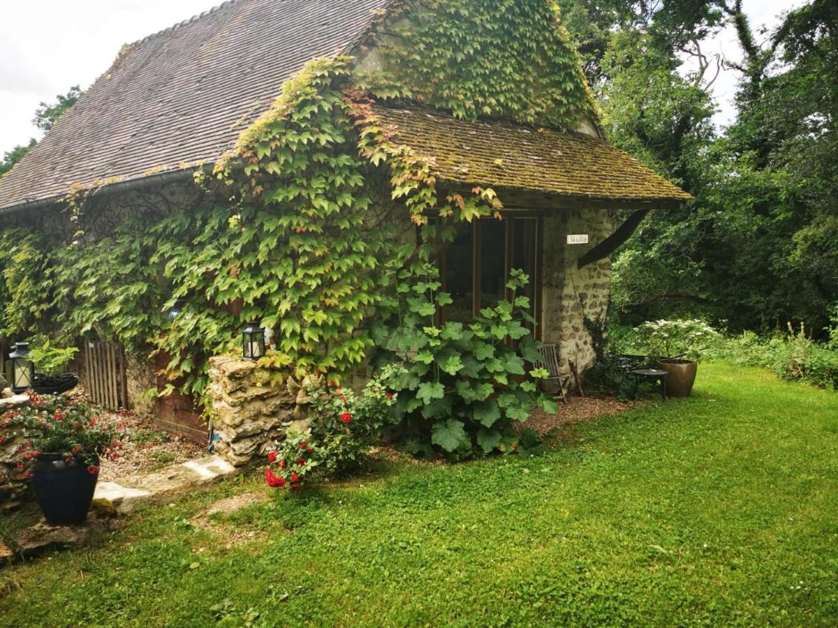 Hotel Domaine De La Folicoeur Sainte-Colombe-près-Vernon Exteriér fotografie